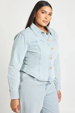 boohoo Chemise En Denim Grande Taille À Boutons Dorés<Femme Denim|Denim
