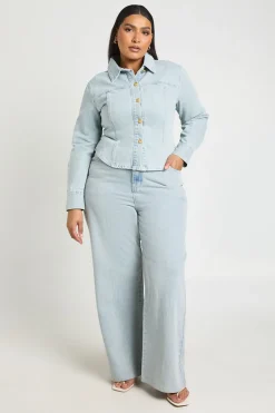 boohoo Chemise En Denim Grande Taille À Boutons Dorés<Femme Denim|Denim