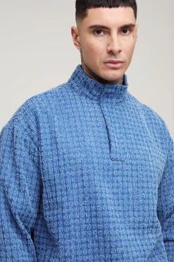 Chemise en denim texturé longue à col entonnoir