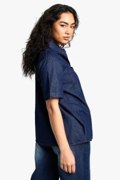 boohoo Chemise en jean chambray à manches courtes<Femme Denim|Tops D’Automne