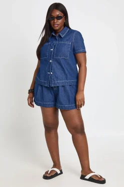 boohoo Chemise En Jean Grande Taille À Poches Boutonnée Sur Le Devant<Femme Denim|Denim