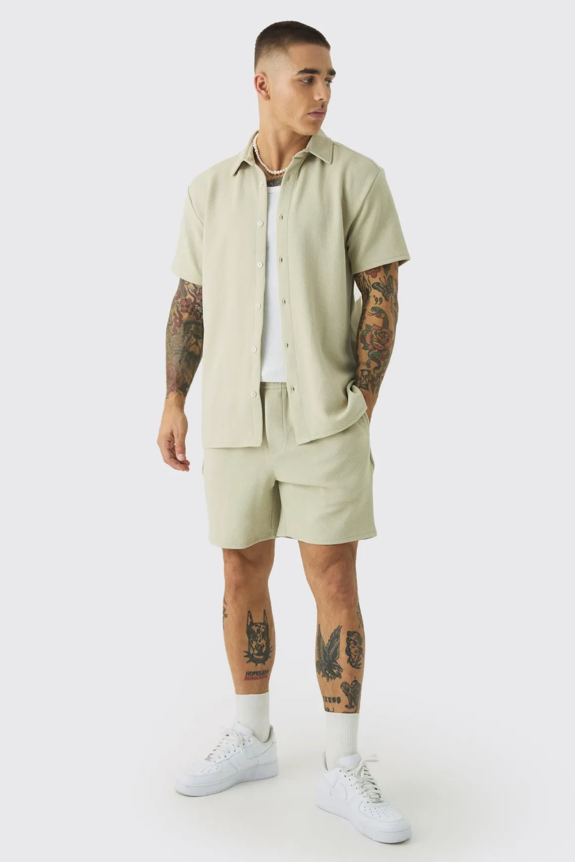 Chemise en jersey à chevrons et ensemble short à manches courtes
