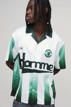 boohooMAN Chemise En Satin À Manches Courtes Coupe Oversize Avec Imprimé Sportif Homme<Homme Chemises