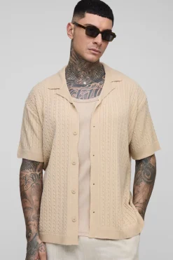boohooMAN Chemise en tricot câble Revere ample, carrée, à manches courtes<Homme Polos|Tout Afficher