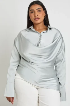 boohoo Chemise Grande Taille Col Bénitier En Satin<Femme Satin Et Dentelle|Tops