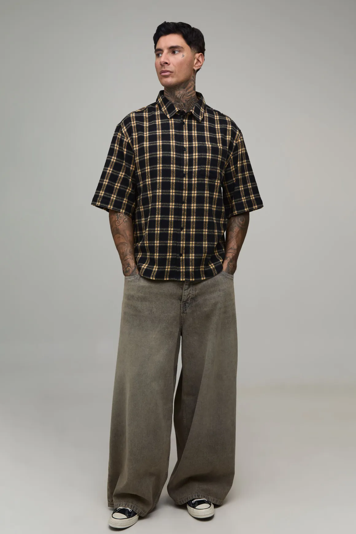 Chemise Grande Taille En Flanelle À Manches Courtes Coupe Oversize Ourlet Courbe Essentielle