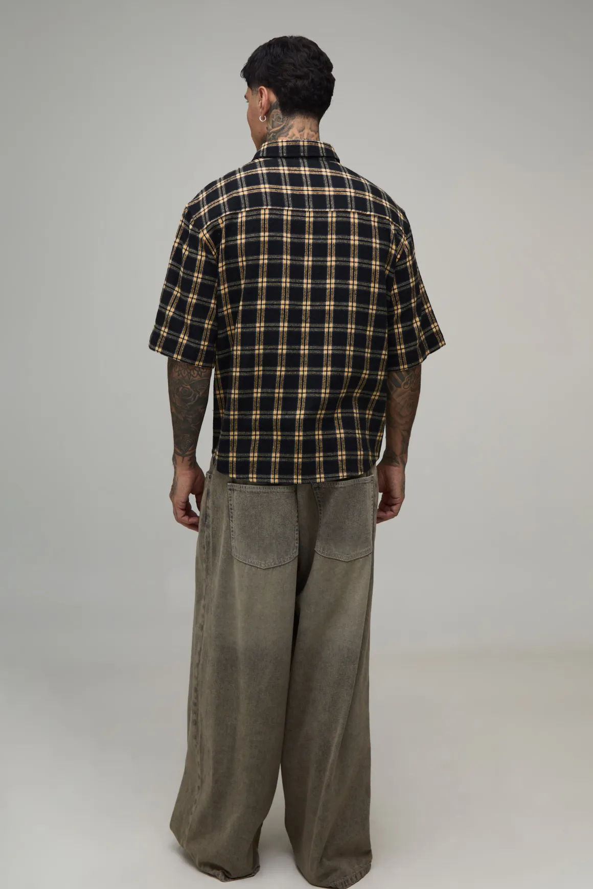 Chemise Grande Taille En Flanelle À Manches Courtes Coupe Oversize Ourlet Courbe Essentielle