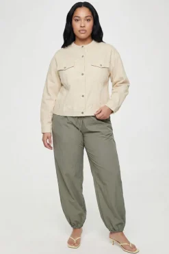 Chemise Grande Taille En Sergé Sans Col Avec Taille Cintrée