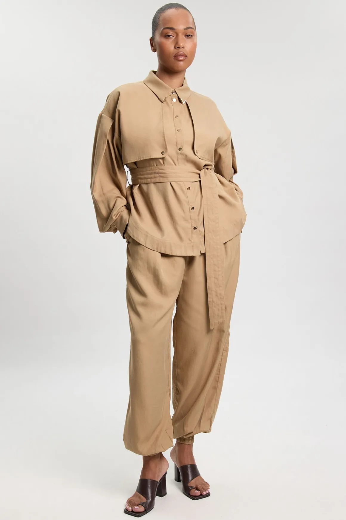 Chemise Grande Taille En Sergé De Cupro Style Utilitaire