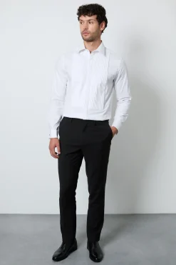 Chemise Habillée Blanche Cintrée À Plis Devant Et Patte De Boutonnage Dissimulée