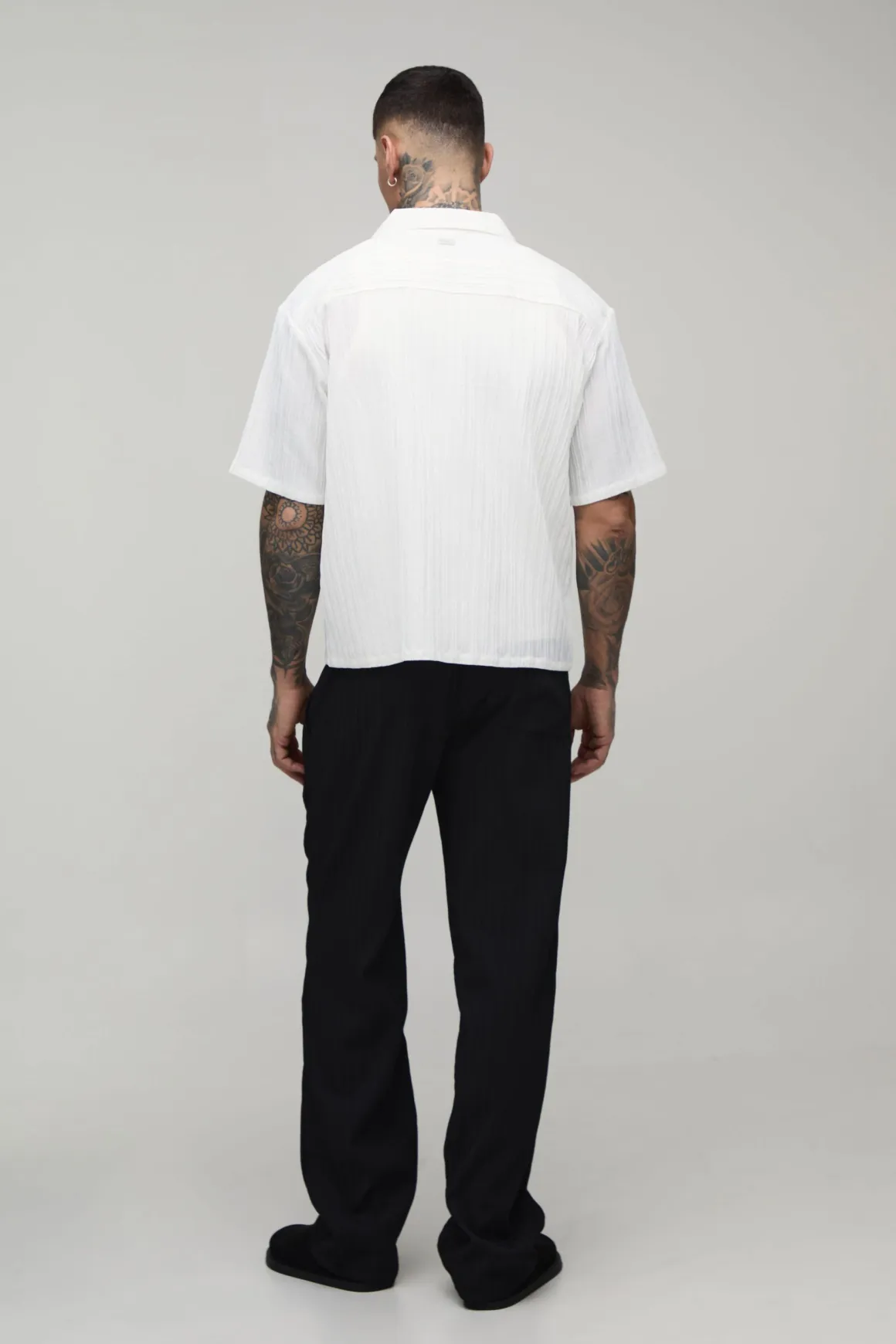 Chemise Haute Oversize Coupe Boxy Manches Courtes À Plis Irréguliers