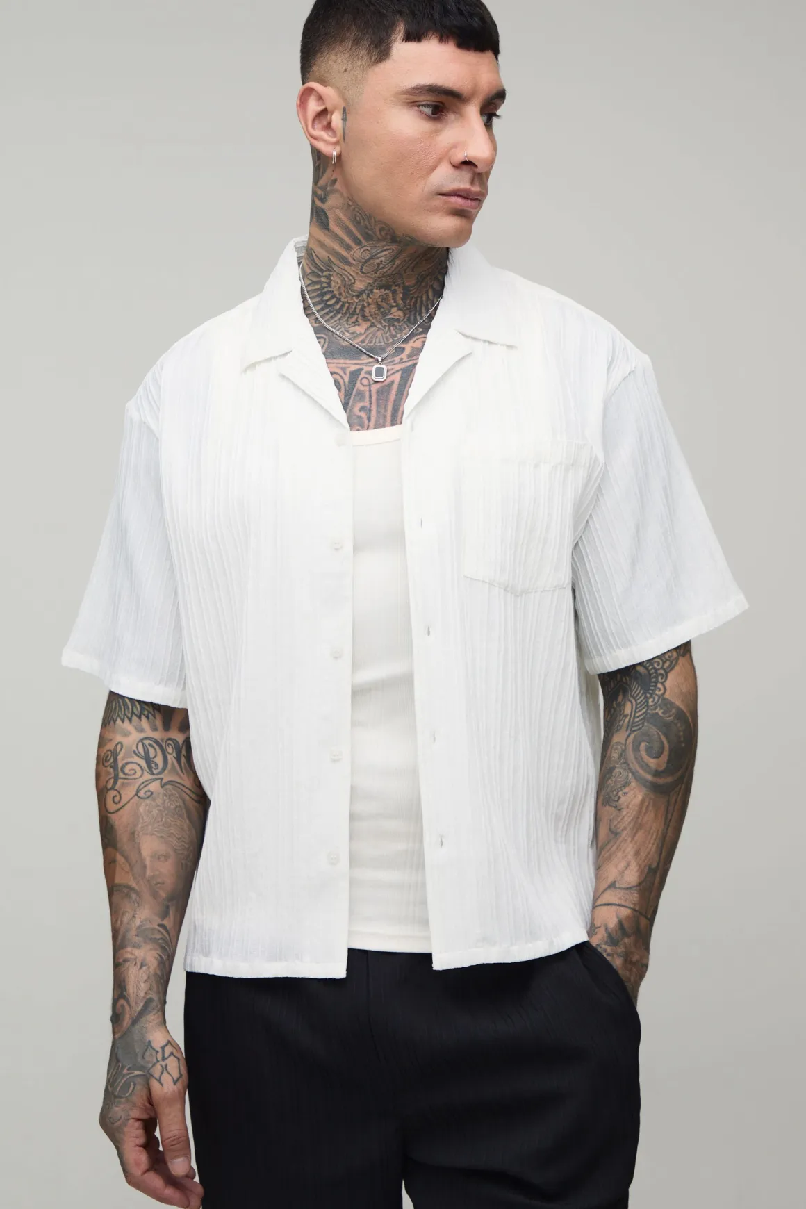 Chemise Haute Oversize Coupe Boxy Manches Courtes À Plis Irréguliers