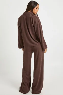 boohoo Chemise Henley à boutons en côtes froissées et pantalon coordonné<Femme Looks Chocolat|Ensembles