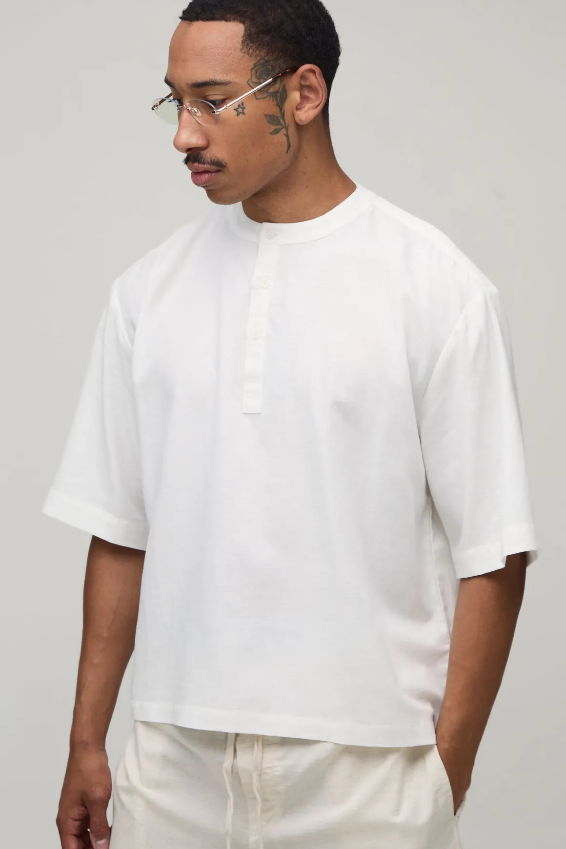 Chemise Henley Oversize Ample À Manches Courtes En Mélange De Lin
