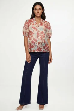 Chemise À Manches Courtes Avec Détails En Dentelle Et Organza Fleuri