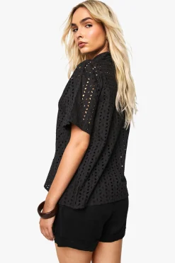 Chemise à manches courtes brodée