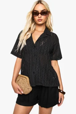 Chemise à manches courtes brodée