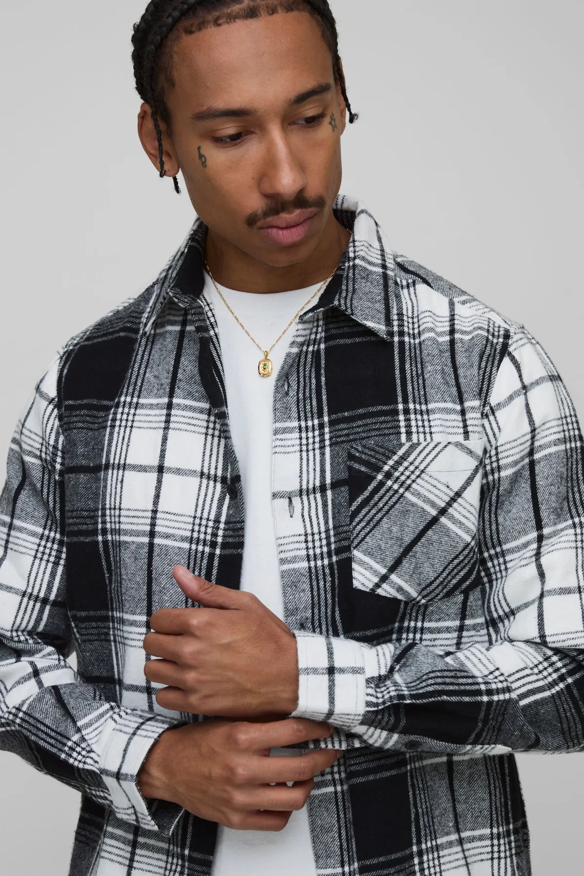 boohooMAN Chemise à manches longues en flanelle à carreaux, coupe régulière<Homme Chemises