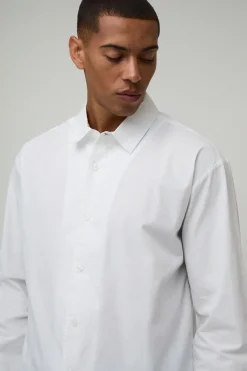 boohooMAN Chemise Manches Longues Oversize À Patte De Boutonnage Et Ourlet Incurvés<Homme Chemises