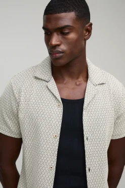 boohooMAN Chemise Mini Géo Ajustée à Manches Courtes<Homme Chemises