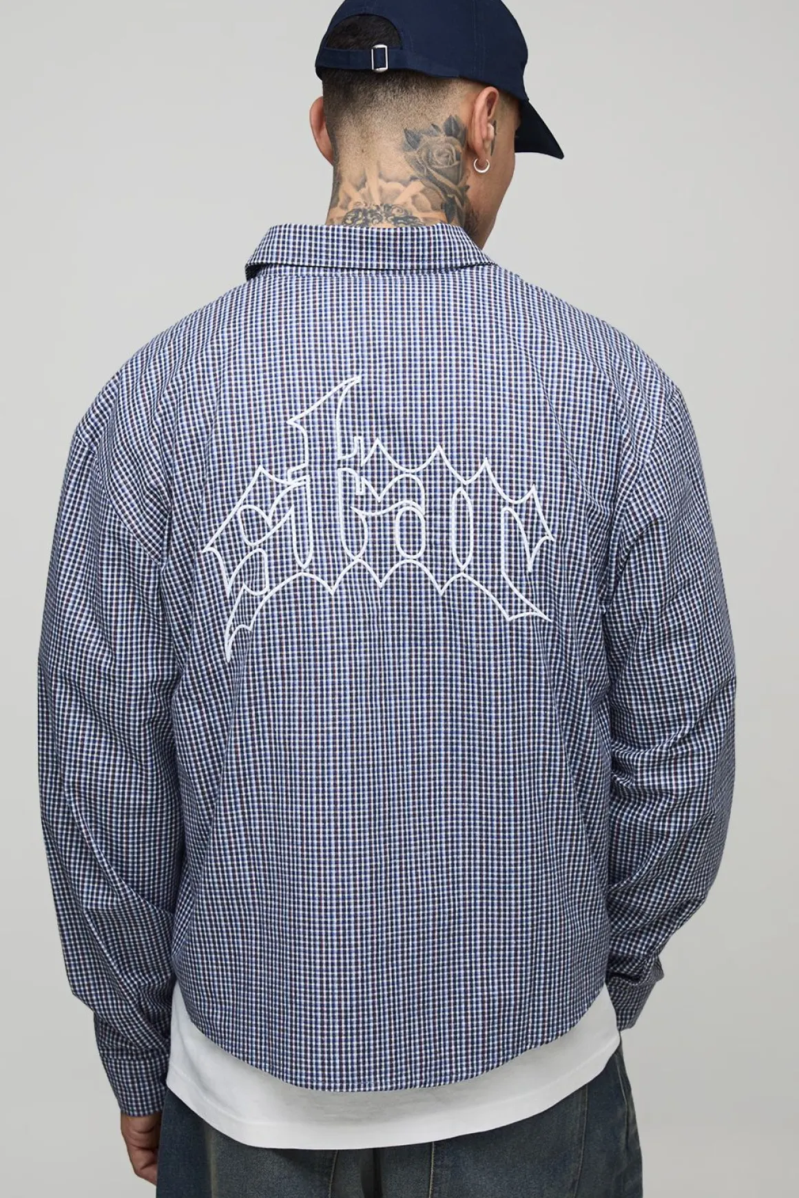 Chemise oversize à coupe boxy, brodée avec des micro-carreaux