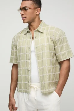 boohooMAN Chemise oversize, coupe boxy, à col à carreaux et broderie<Homme Chemises