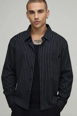 boohooMAN Chemise Oversize Coupe Boxy À Ourlet Courbe Avec Broderie B Et Rayures<Homme Chemises Grande Taille|Chemises