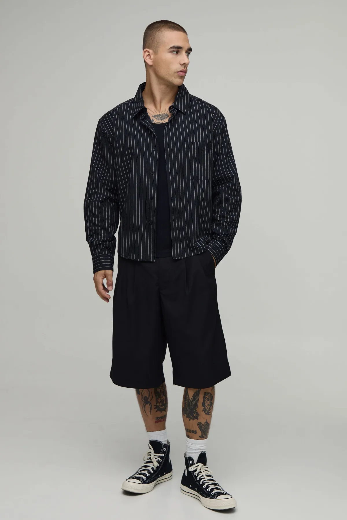 boohooMAN Chemise Oversize Coupe Boxy À Ourlet Courbe Avec Broderie B Et Rayures<Homme Chemises Grande Taille|Chemises