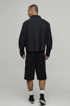 boohooMAN Chemise Oversize Coupe Boxy À Ourlet Courbe Avec Broderie B Et Rayures<Homme Chemises Grande Taille|Chemises