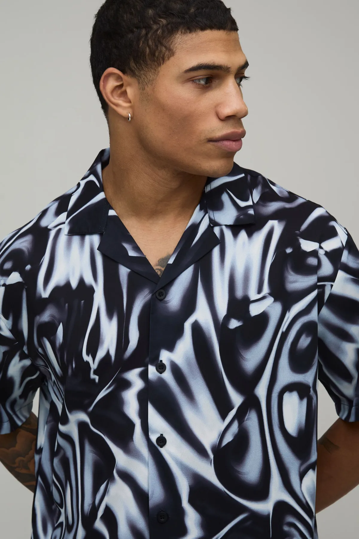 boohooMAN Chemise Oversize Coupe Carrée Imprimé Abstrait Effet Fondu<Homme Chemises Grande Taille|Chemises
