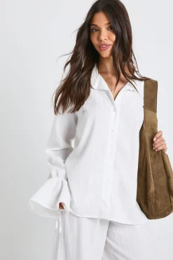 Chemise oversize à poignets noués froissés & Pantalon à jambe droite