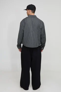 Chemise oversize, style boxy à rayures, manches longues et ourlet incurvé