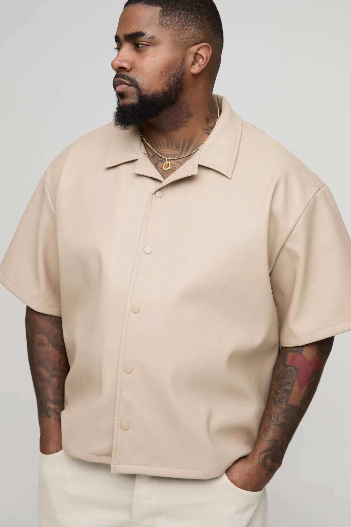 Chemise oversize trapèze en synthétique plissé pour grandes tailles