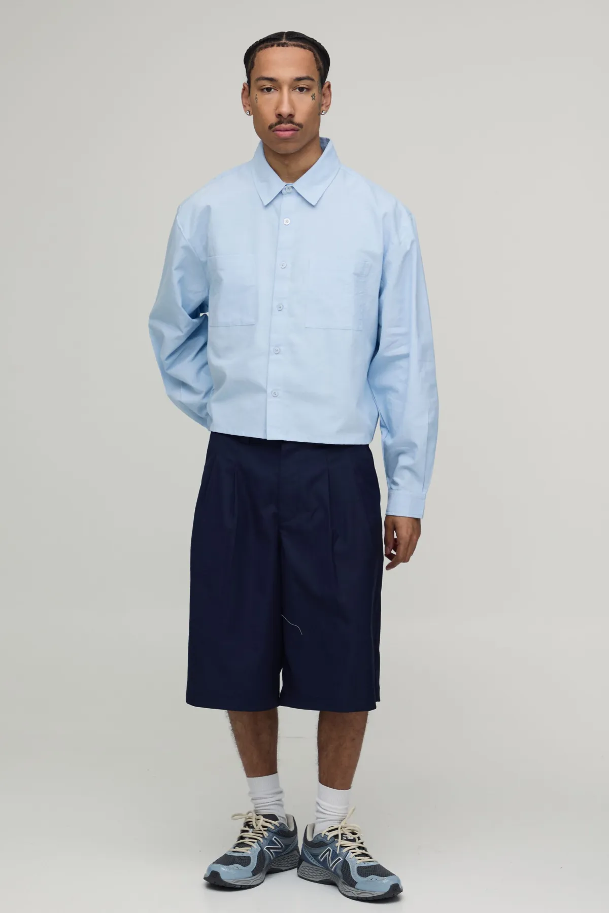 boohooMAN Chemise Oxford Manches Longues Coupe Boxy Raccourcie<Homme Chemises