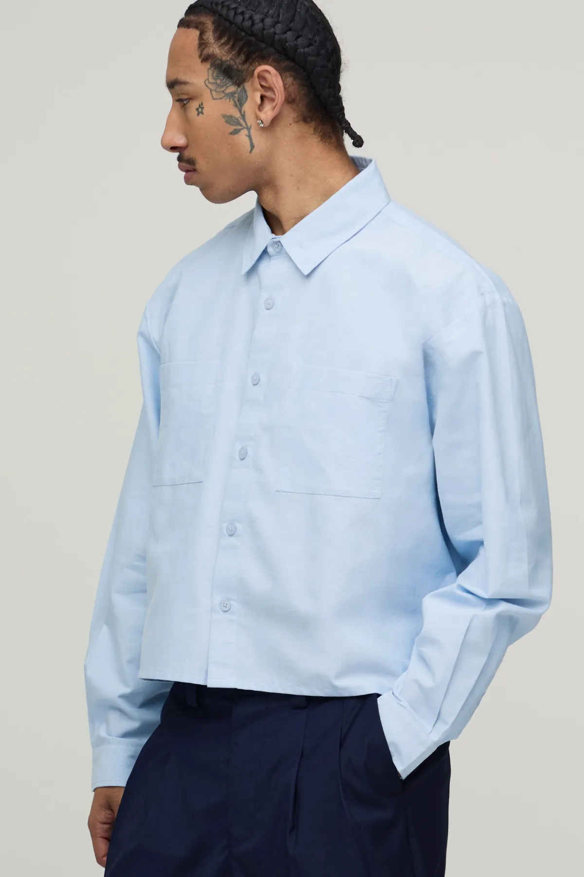 boohooMAN Chemise Oxford Manches Longues Coupe Boxy Raccourcie<Homme Chemises