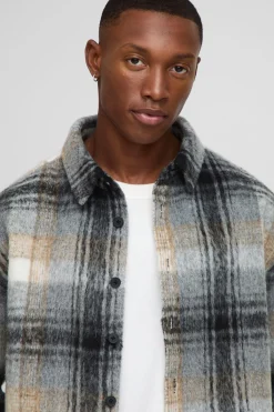 boohooMAN Chemise par-dessus à carreaux brossée oversize<Homme Chemises Grande Taille|Chemises