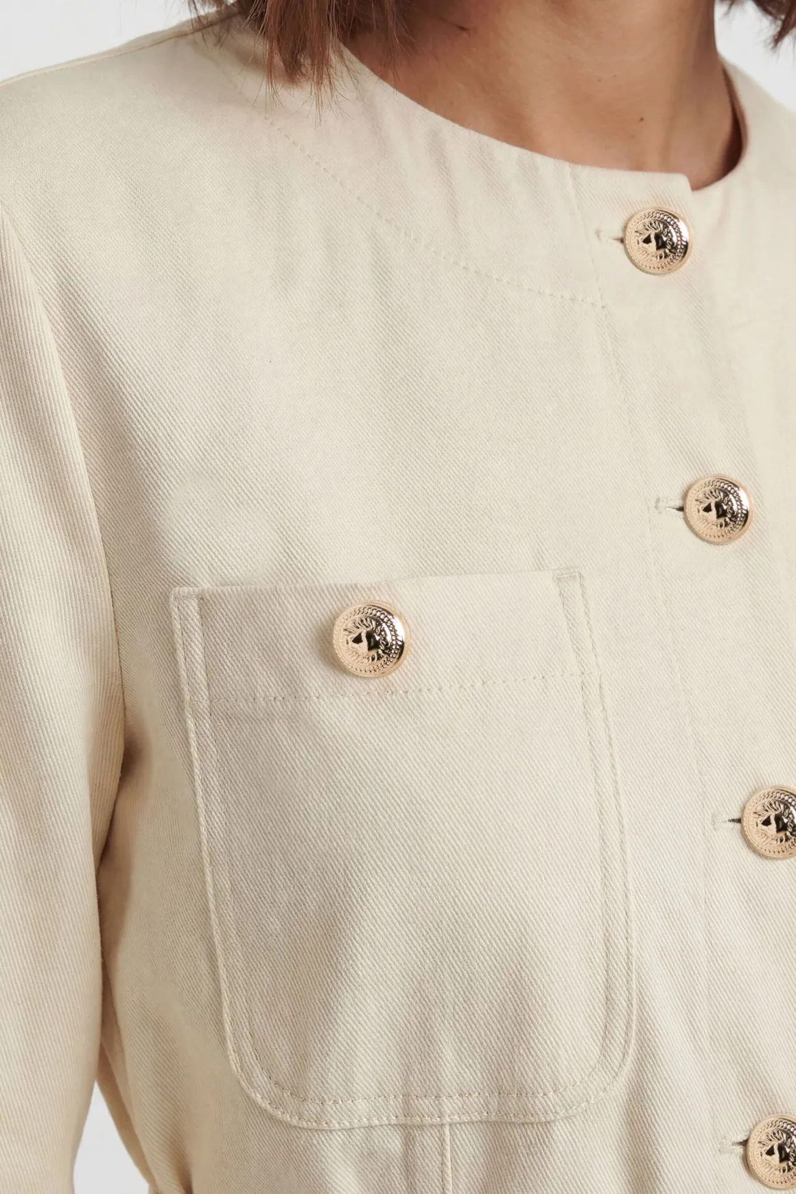 Chemise Petite En Coton Utilitaire Avec Détails Boutons Et Ceinture À Nouer À La Taille