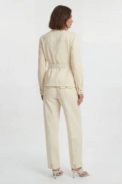 Chemise Petite En Coton Utilitaire Avec Détails Boutons Et Ceinture À Nouer À La Taille