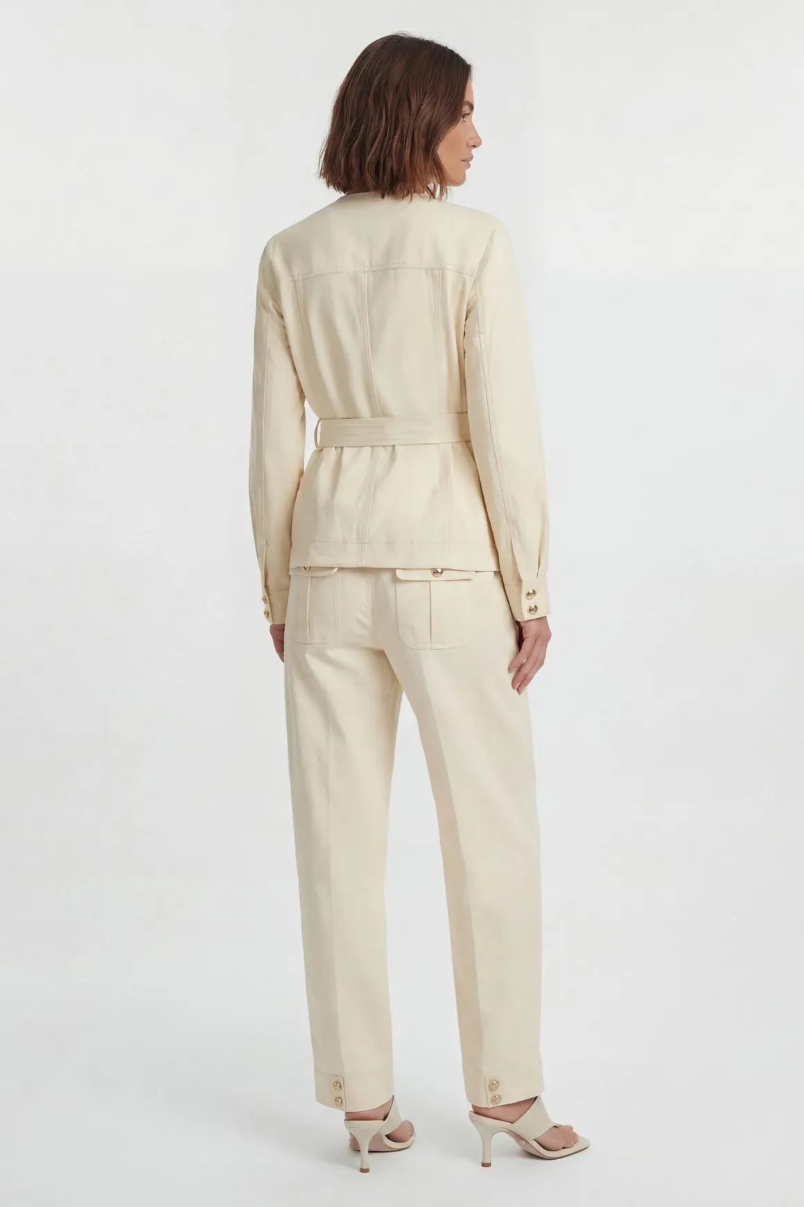 Chemise Petite En Coton Utilitaire Avec Détails Boutons Et Ceinture À Nouer À La Taille