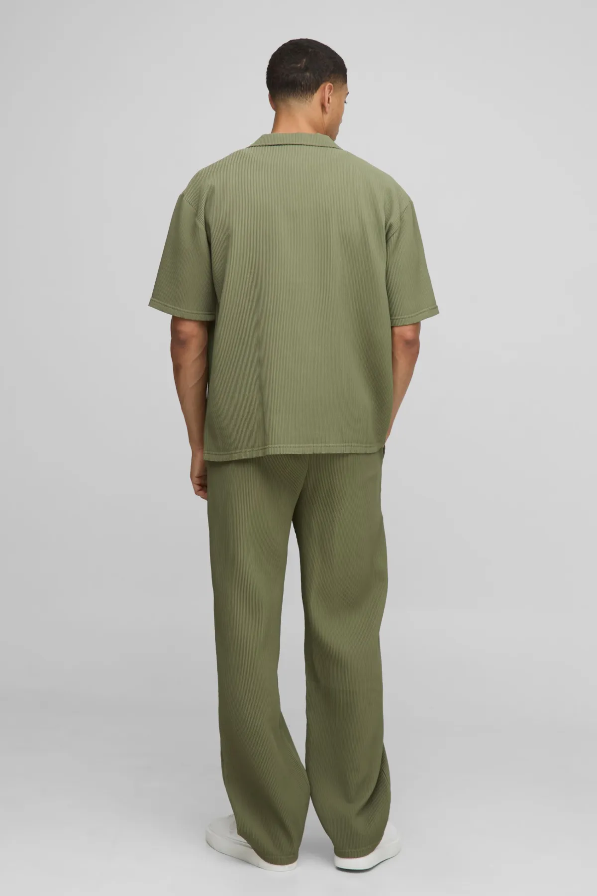 boohooMAN Chemise plissée à manches courtes oversize et pantalon droit<Homme Ensembles