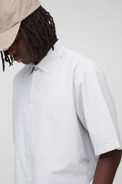 Chemise rayée surdimensionnée à manches courtes