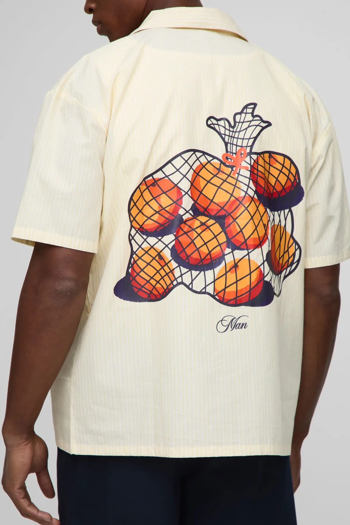 boohooMAN Chemise Revere à imprimé fruitier et rayures surdimensionnée<Homme Chemises