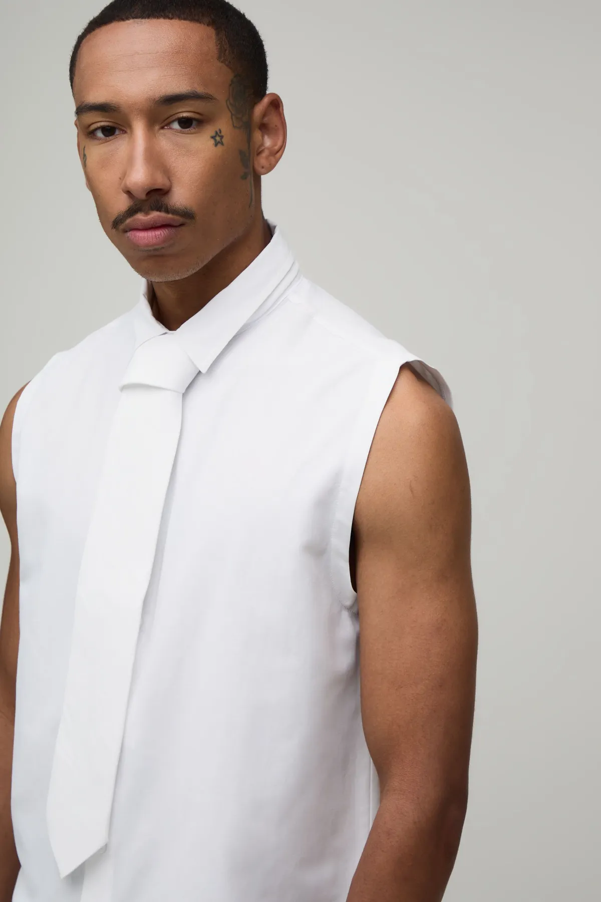 boohooMAN Chemise Sans Manches Coupe Régulière Avec Cravate<Homme Chemises