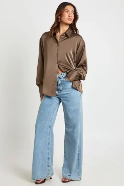 Chemise Satinée À Boutons