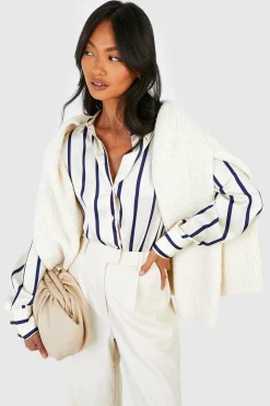 Chemise satin à fines rayures