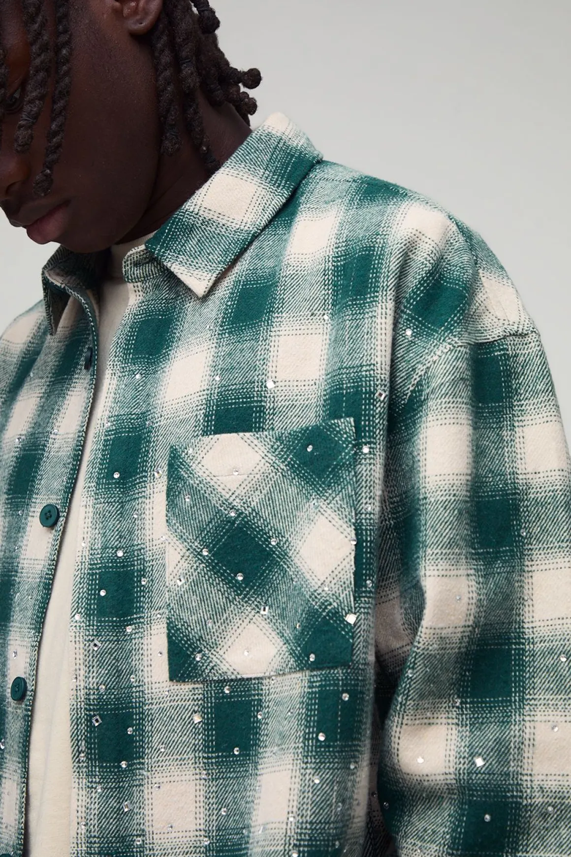Chemise surdimensionnée à carreaux ombrée, ornée de strass, en tissu épais