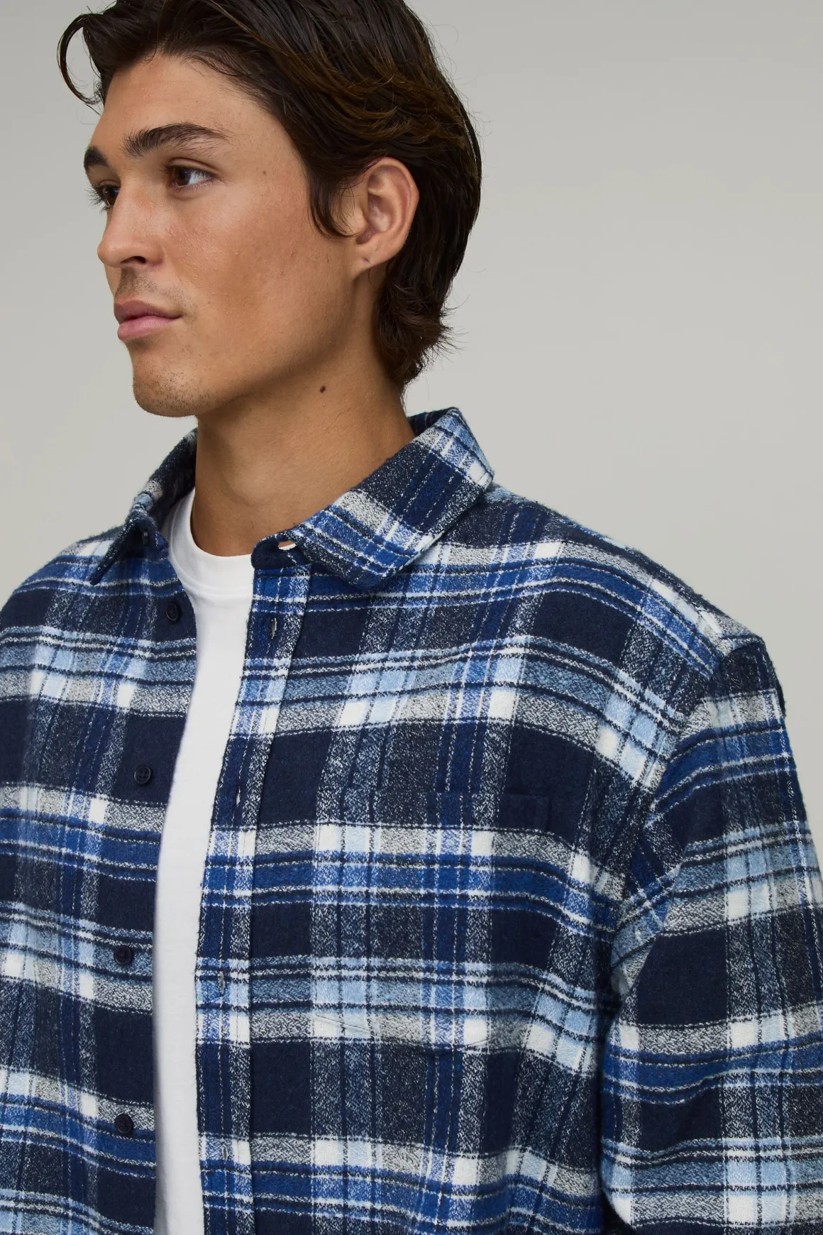 Chemise Surdimensionnée Crop En Flanelle À Manches Longues Essentielle