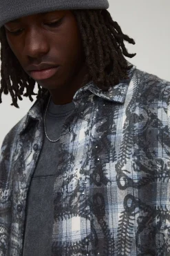 Chemise surdimensionnée, en coupe boxy, acid wash et ornée
