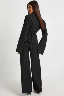 Chemise texturée à nouer et pantalon coordonné