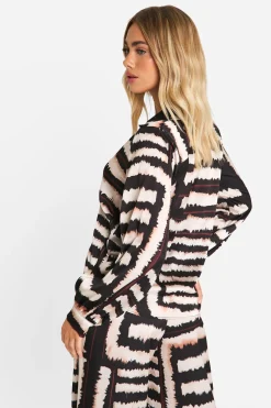 Chemise tie-dye tonal à grande échelle en coupe décontractée